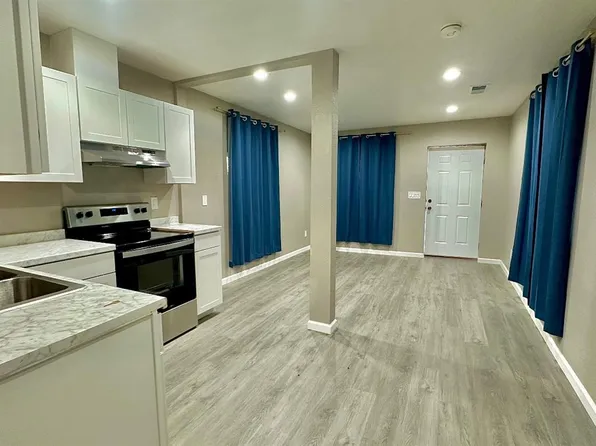 304 B St, Waterford, CA 95386