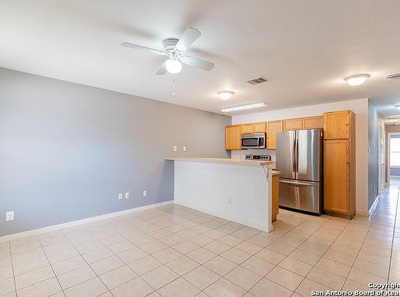 4th image of 523 Arthur St #101