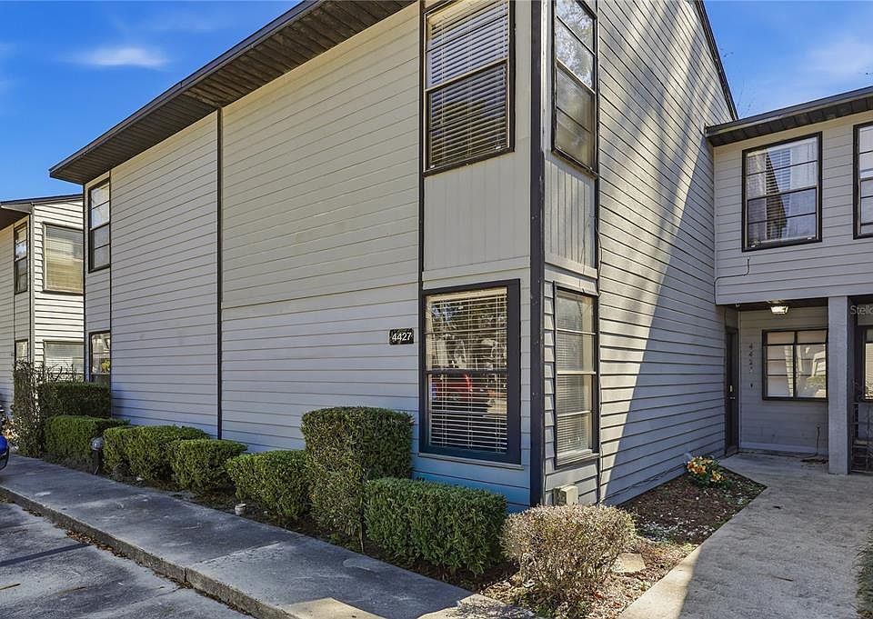 1st image of 4427 SW 21st Ln