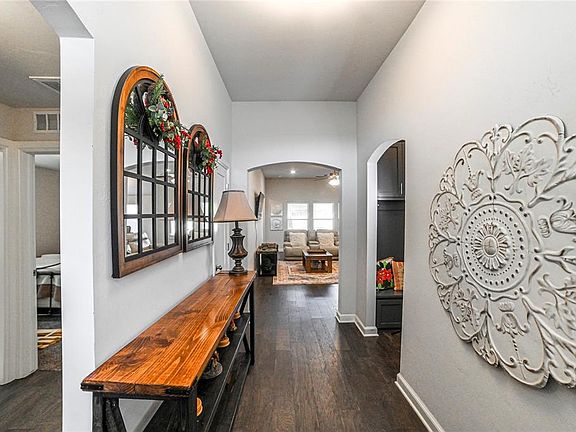 4th image of 18652 Luna Dr