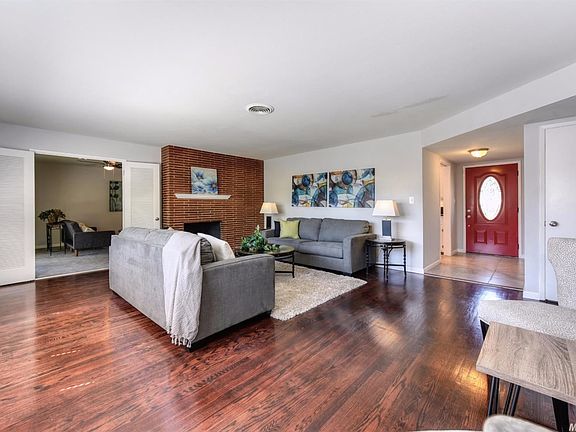 4th image of 5744 Raybel Ave