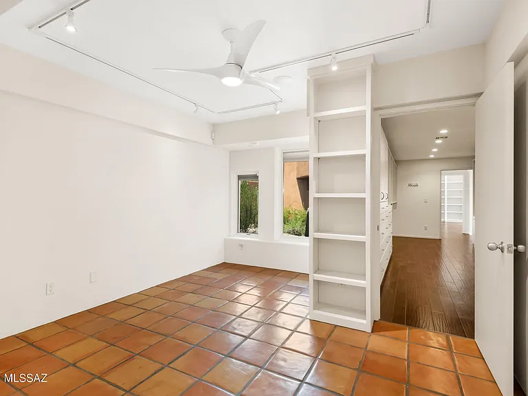 6561 N Avenida De Posada — Photo 31