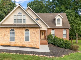 1414 Andera Dr, Maryville, TN 37801
