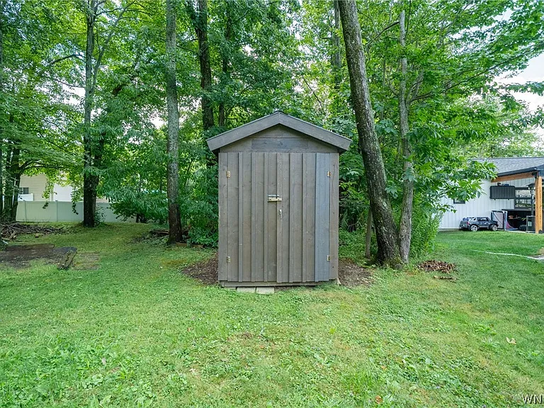 8376 Cobblestone Ct — Photo 17