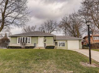 1220 E Laflin Ave, Waukesha, WI 53186
