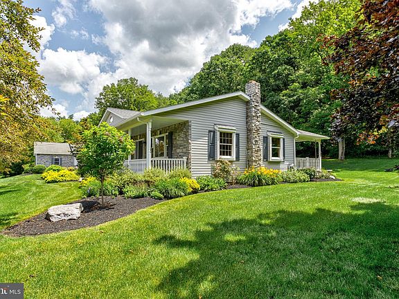 5th image of 443 Stevenson Rd