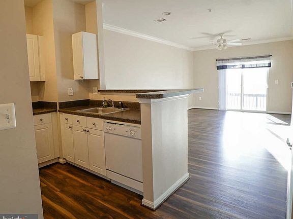 4th image of 11350 Aristotle Dr #7204