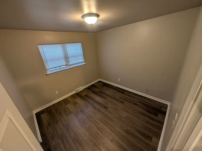 799 Gates Ave — Photo 13