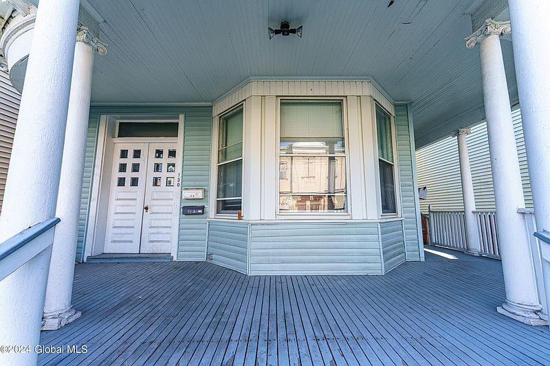3rd image of 130 5th Avenue