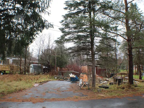 206 Race St, Frankfort, NY 13357