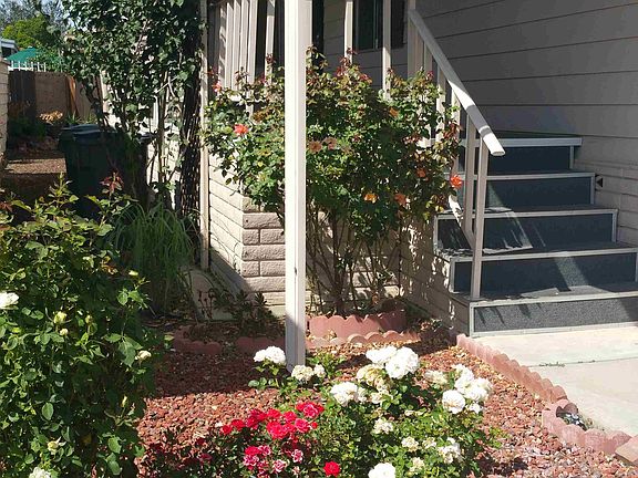 2nd image of 532 Florentine Dr