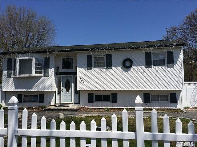 2nd image of 391 43rd St