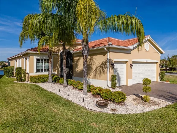 4827 Grand Banks Dr, Wimauma, FL 33598