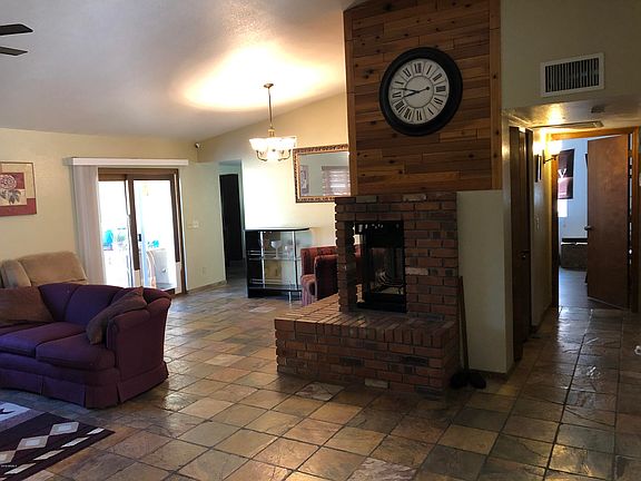 3rd image of 450 E San Remo Ave