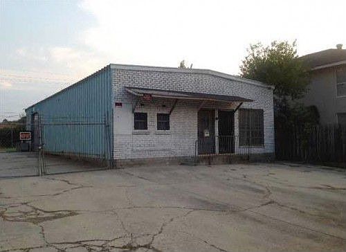 2nd image of 6728 Renoir Ave