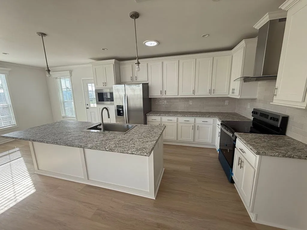 2 bed, 2.0 bath, 1460 sqft, $1,699 — Photo 2