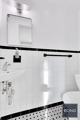 Sold by Bond New York | media 19