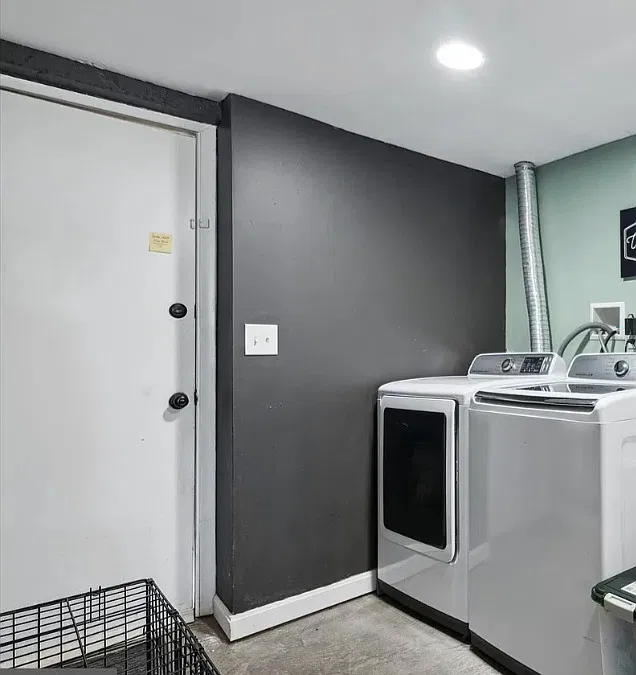 1 bed, 200 sqft, $1,200 — Photo 2