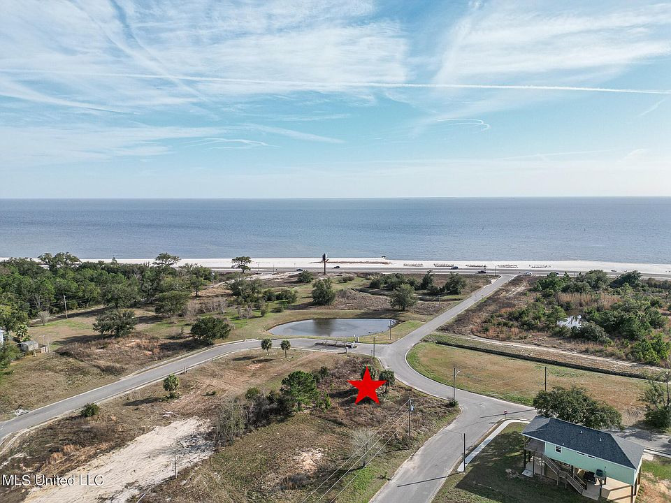 2nd image of 100 Pirate Ave