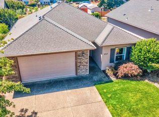 2017 SE Rhododendron Ave, Dallas, OR 97338