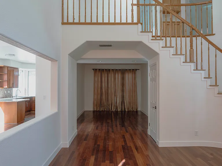 925 Magnolia Ct — Photo 23