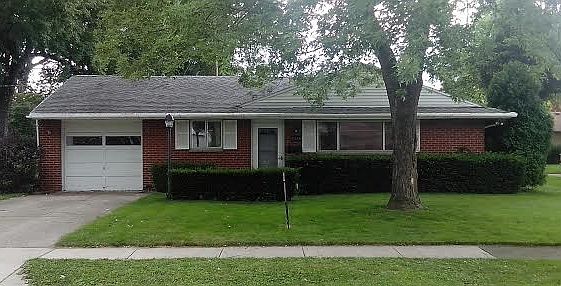 1st image of 2325 Acorn Dr