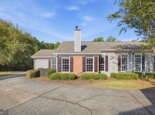528 Camry Cir, Dallas, GA 30157