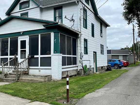 2nd image of 106 12th St #12