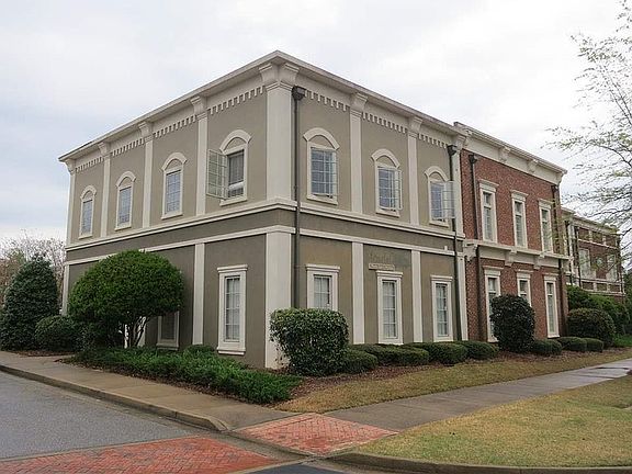 4th image of 1021 Parkside Cmns