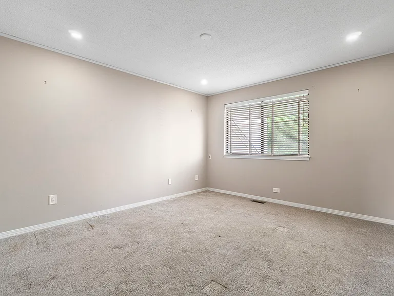 4245 Brookside Dr — Photo 20