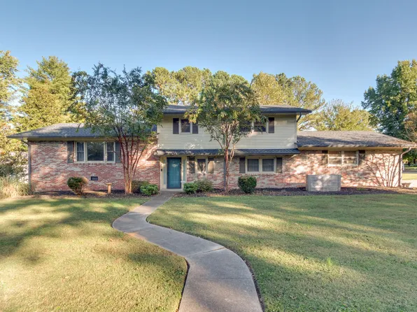 1202 Raleigh Ct, Murfreesboro, TN 37130