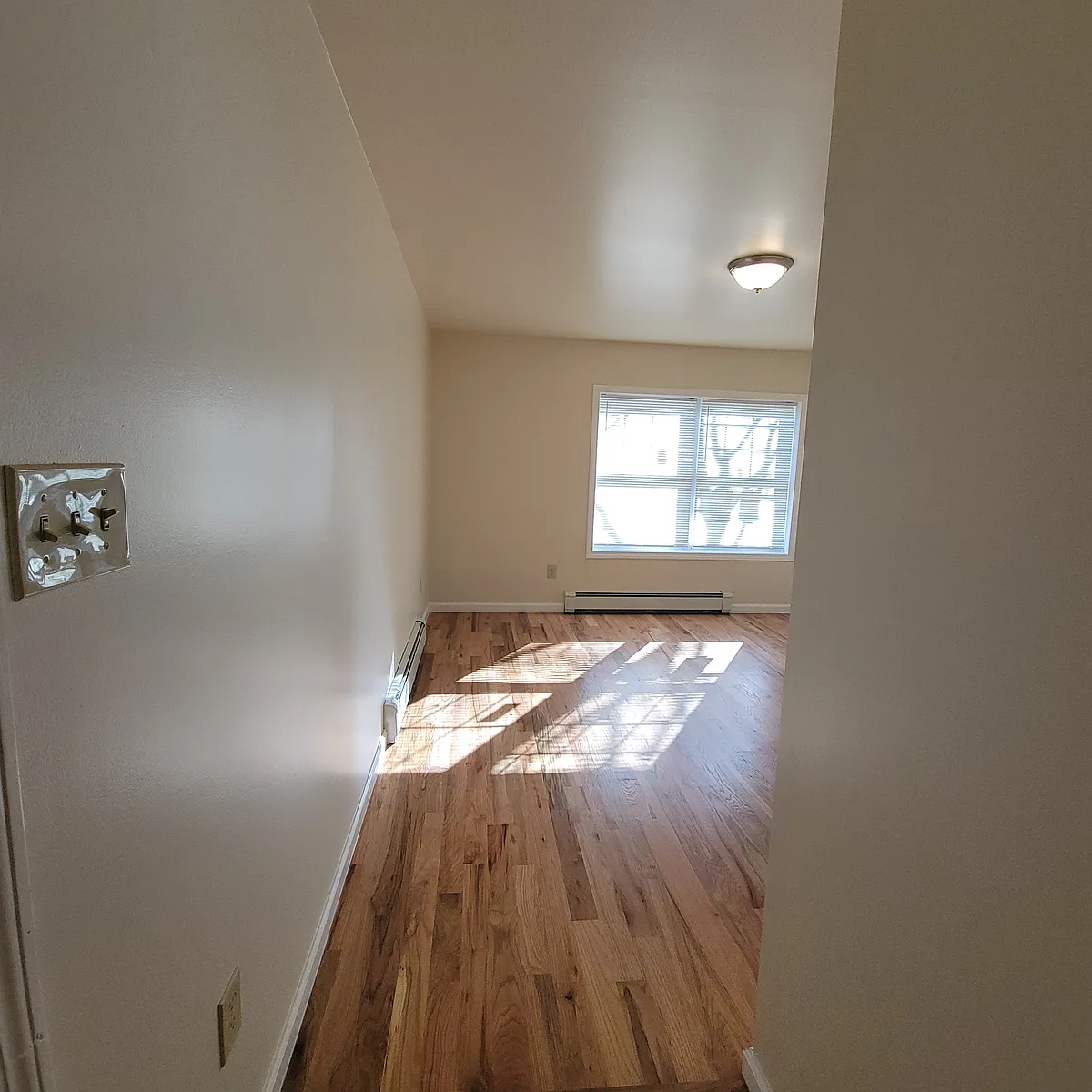 Building Photo - 127 Carlisle St #2