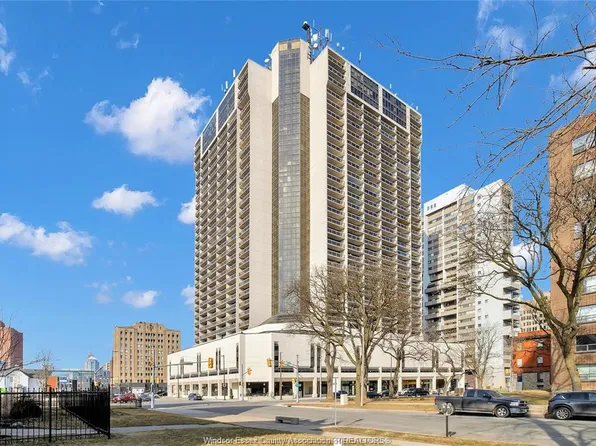 150 Park St W #816, Windsor, ON N9A 7A2