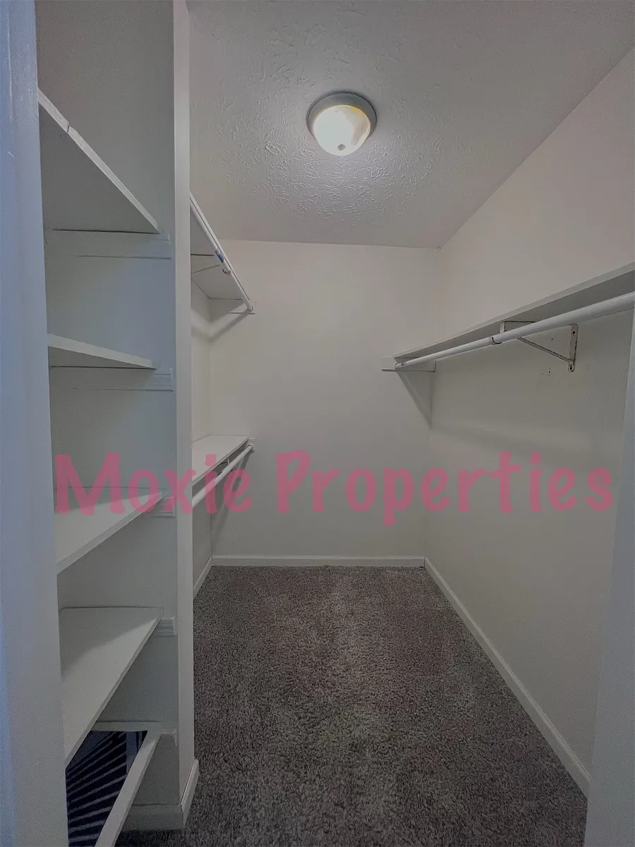 Building Photo - 4118 Liberty St #B