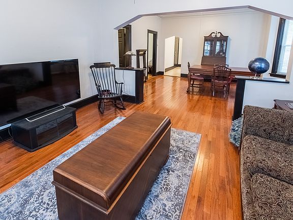 2nd image of 102 Ring St #1