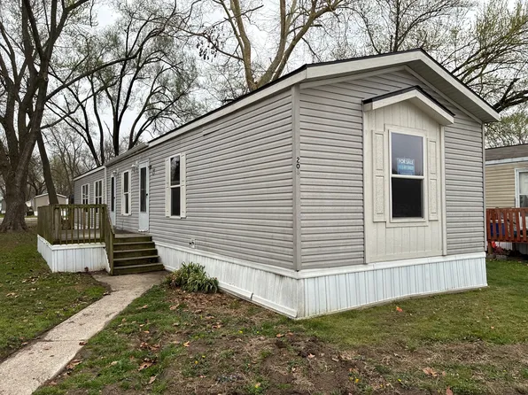 208 Delaware St #E-13, Edwardsville, KS 66113
