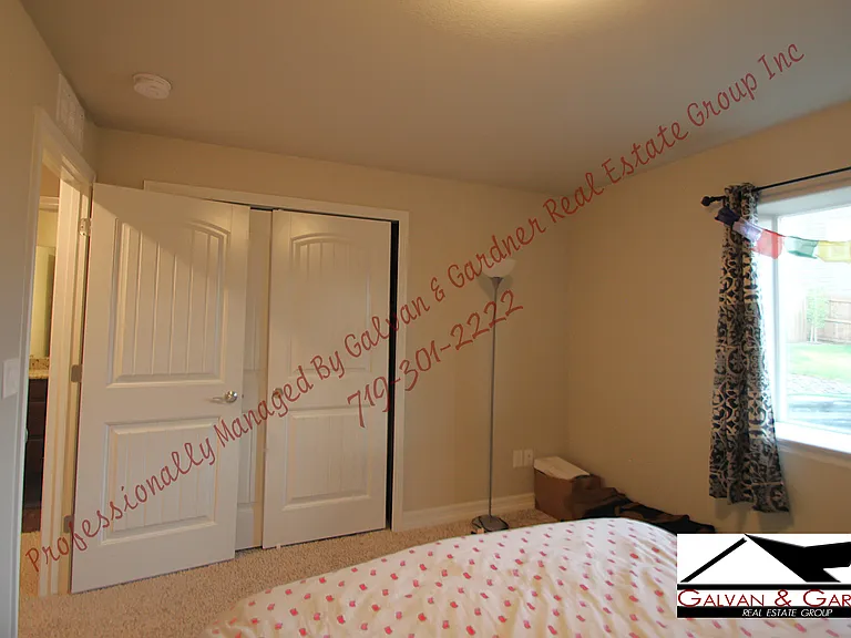6564 Vedder Dr — Photo 13