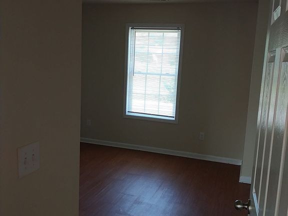 3rd image of 1306 Swann Dr #1356