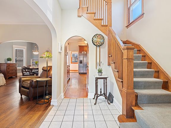 Charming entry