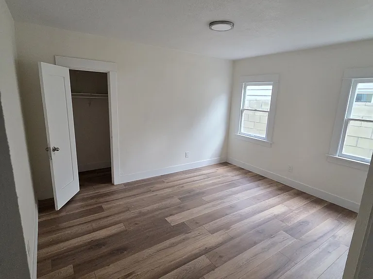 1345 S Flower St — Photo 11