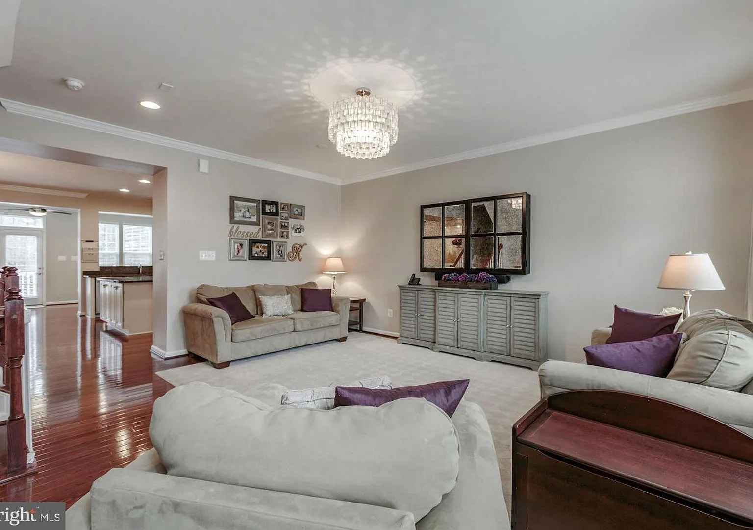 Beautiful 3BR Townhome Available — Photo 3