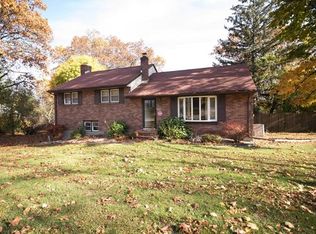 60 Hy Vue Dr, Newburgh, NY 12550