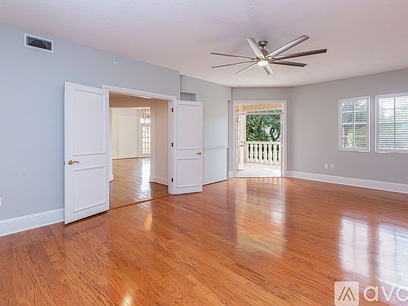 3rd image of 147 Interlachen Ave APT 250