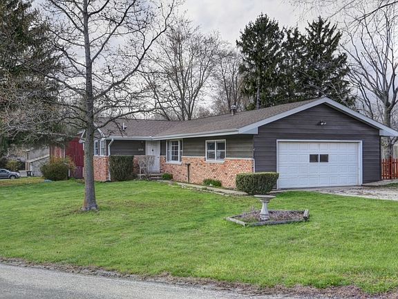 4th image of 1914 E Meadowhill Ln