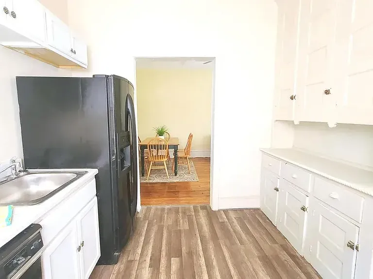5113 N Broad St — Photo 8