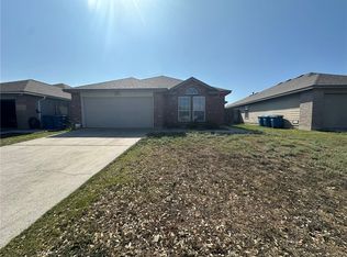 2012 Cottonwood Dr, Portland, TX 78374