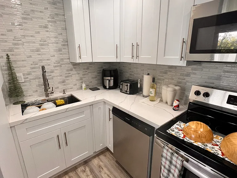 1740 NW North River Dr #523 — Photo 3