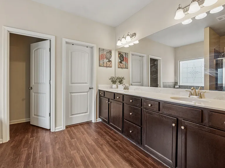 149 Stone Manor Ct — Photo 16