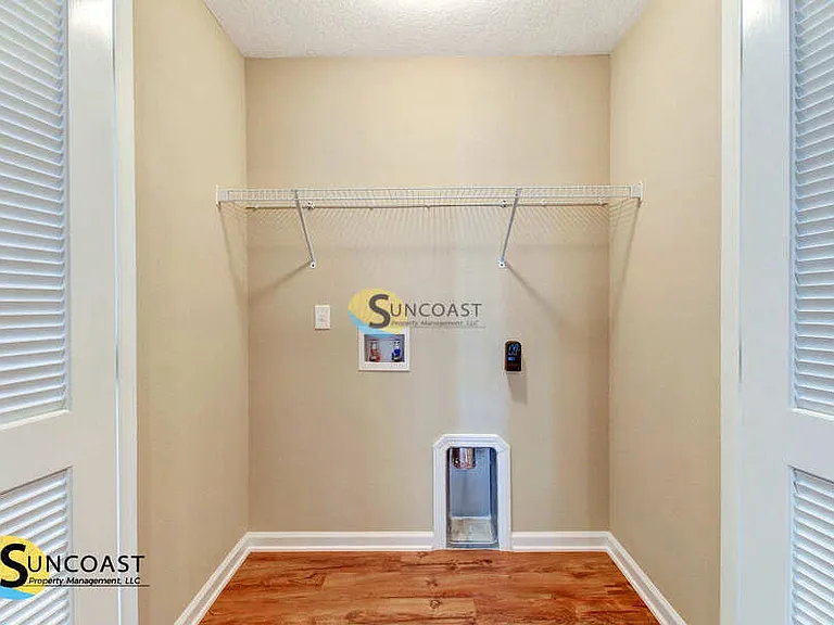 8001 Ridgehill View Rd — Photo 17