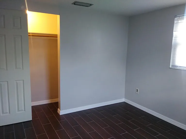 12814 Spring Ave — Photo 3